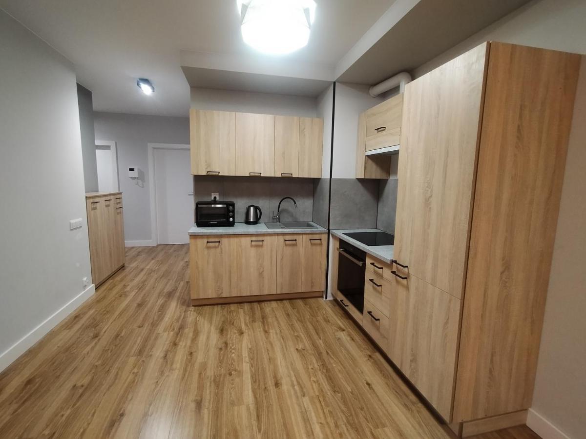 Fajny Apartament Z Parkingiem, Obok Metra. Warsaw Luaran gambar