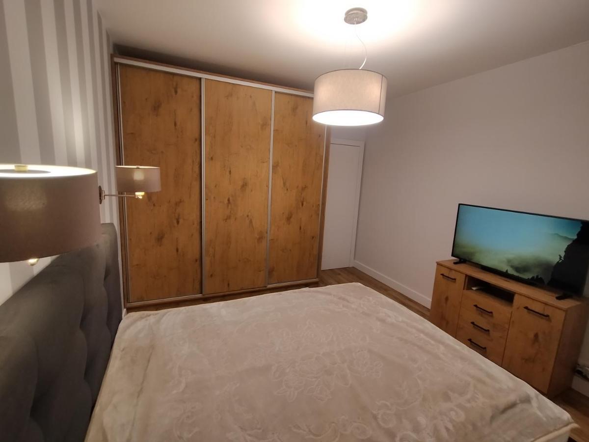 Fajny Apartament Z Parkingiem, Obok Metra. Warsaw Luaran gambar