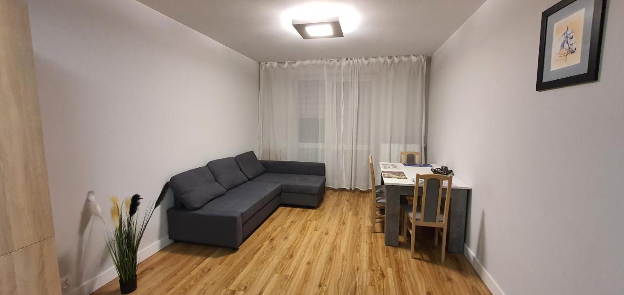 Fajny Apartament Z Parkingiem, Obok Metra. Warsaw Luaran gambar