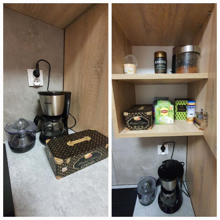 Fajny Apartament Z Parkingiem, Obok Metra. Warsaw Luaran gambar