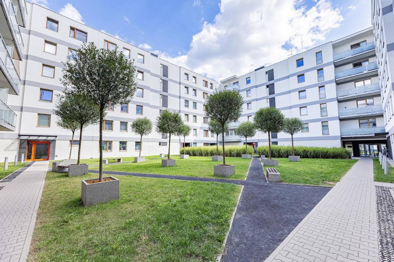 Fajny Apartament Z Parkingiem, Obok Metra. Warsaw Luaran gambar