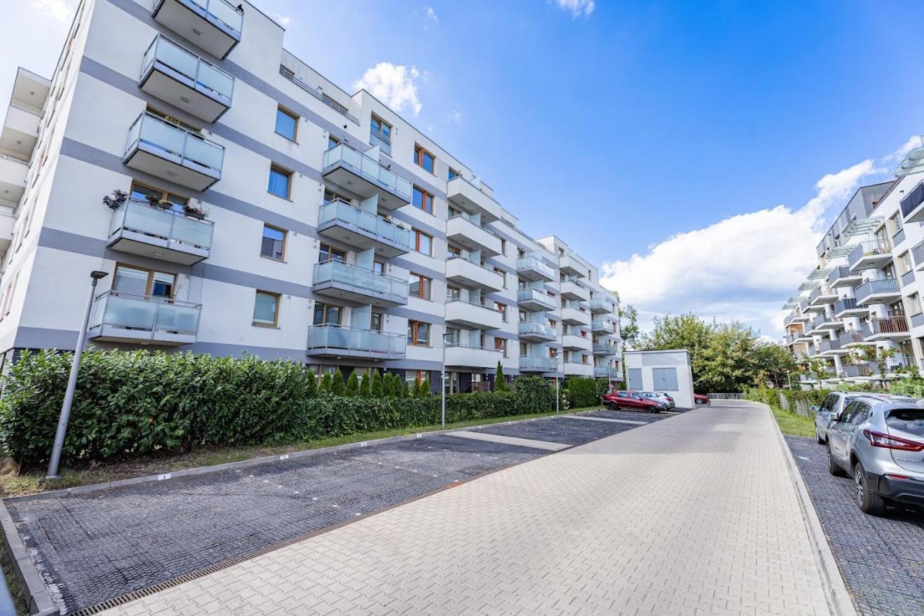 Fajny Apartament Z Parkingiem, Obok Metra. Warsaw Luaran gambar