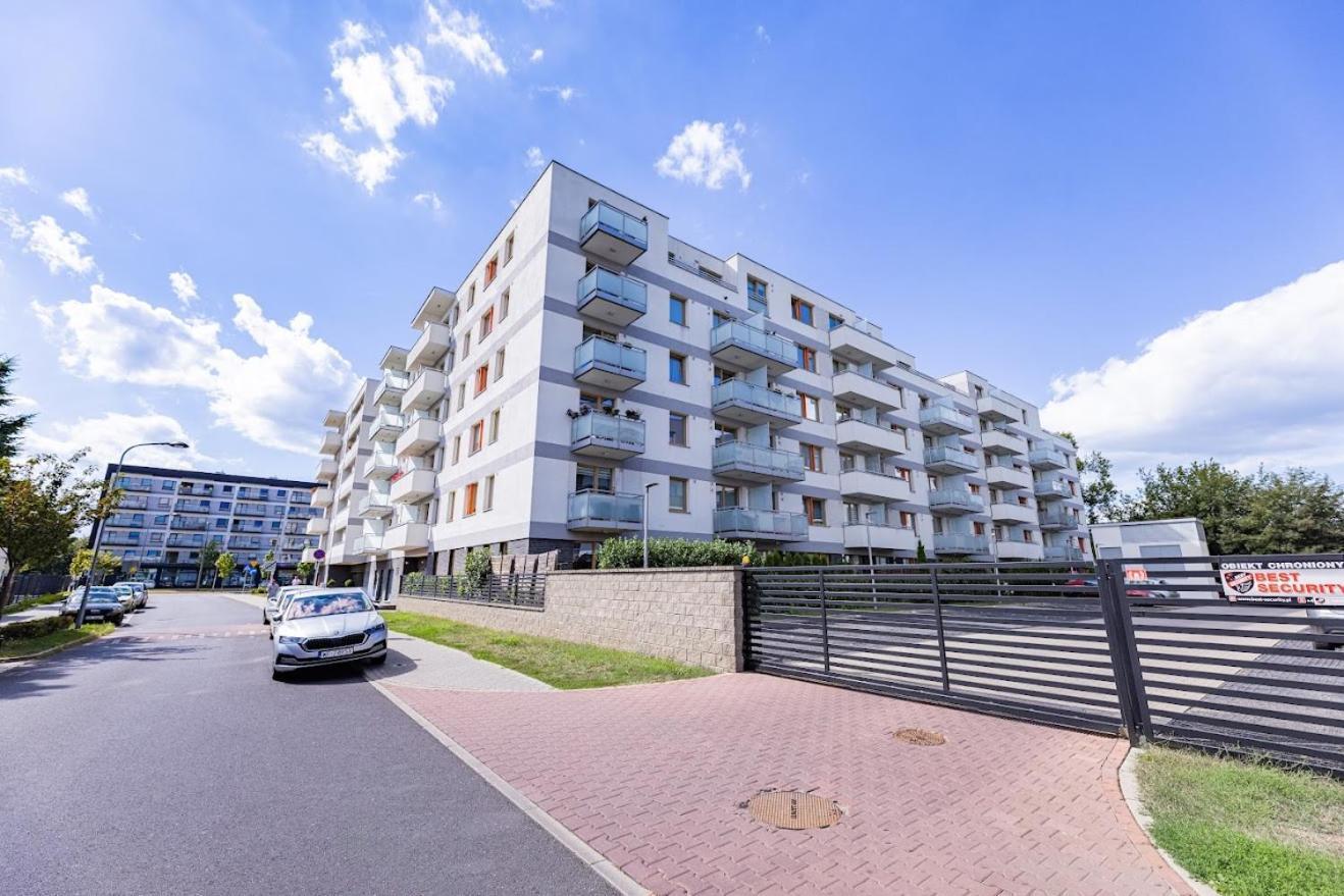 Fajny Apartament Z Parkingiem, Obok Metra. Warsaw Luaran gambar