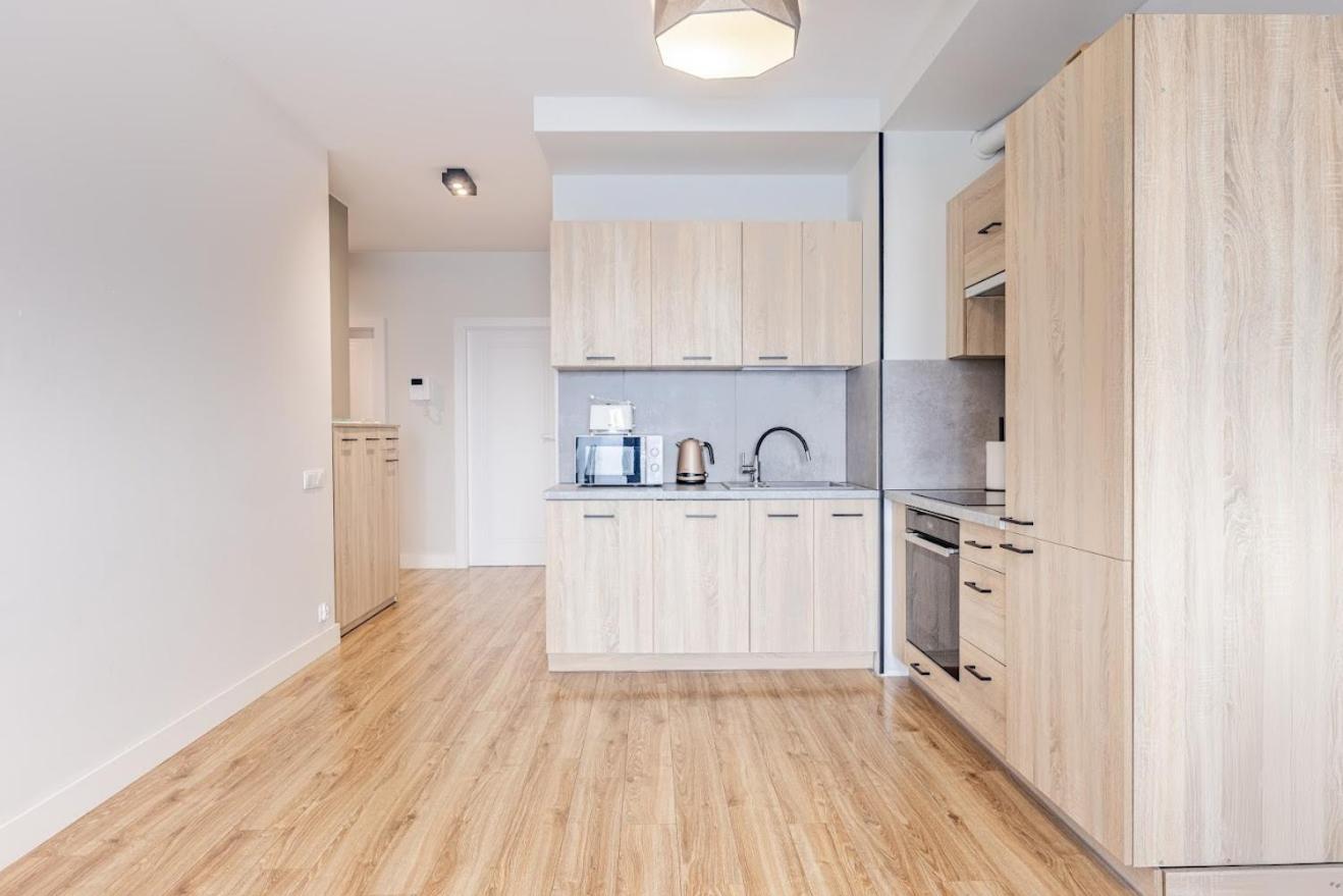 Fajny Apartament Z Parkingiem, Obok Metra. Warsaw Luaran gambar